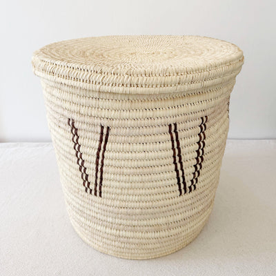 20.5" Lidded Palm Basket- Brown Vee