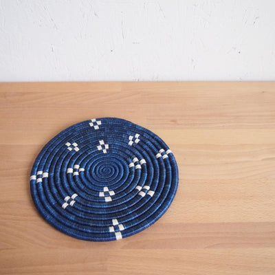 Kabaya Trivet